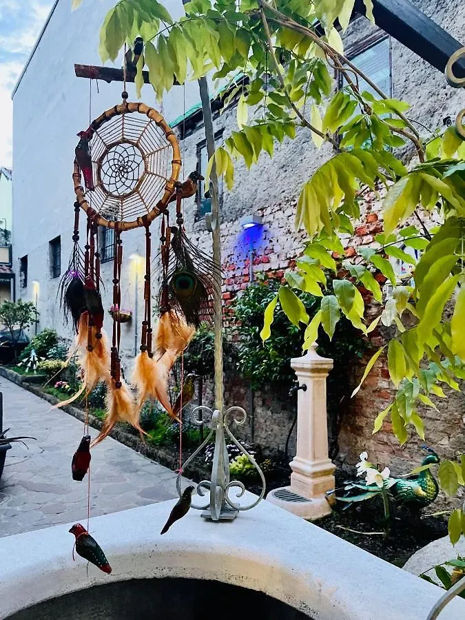 تْشيرنوسكو سول نافيلِ B&B Corte Sul Naviglio Cin I T 0 1 5 0 7 0 C 1 3 X U I L Q C V